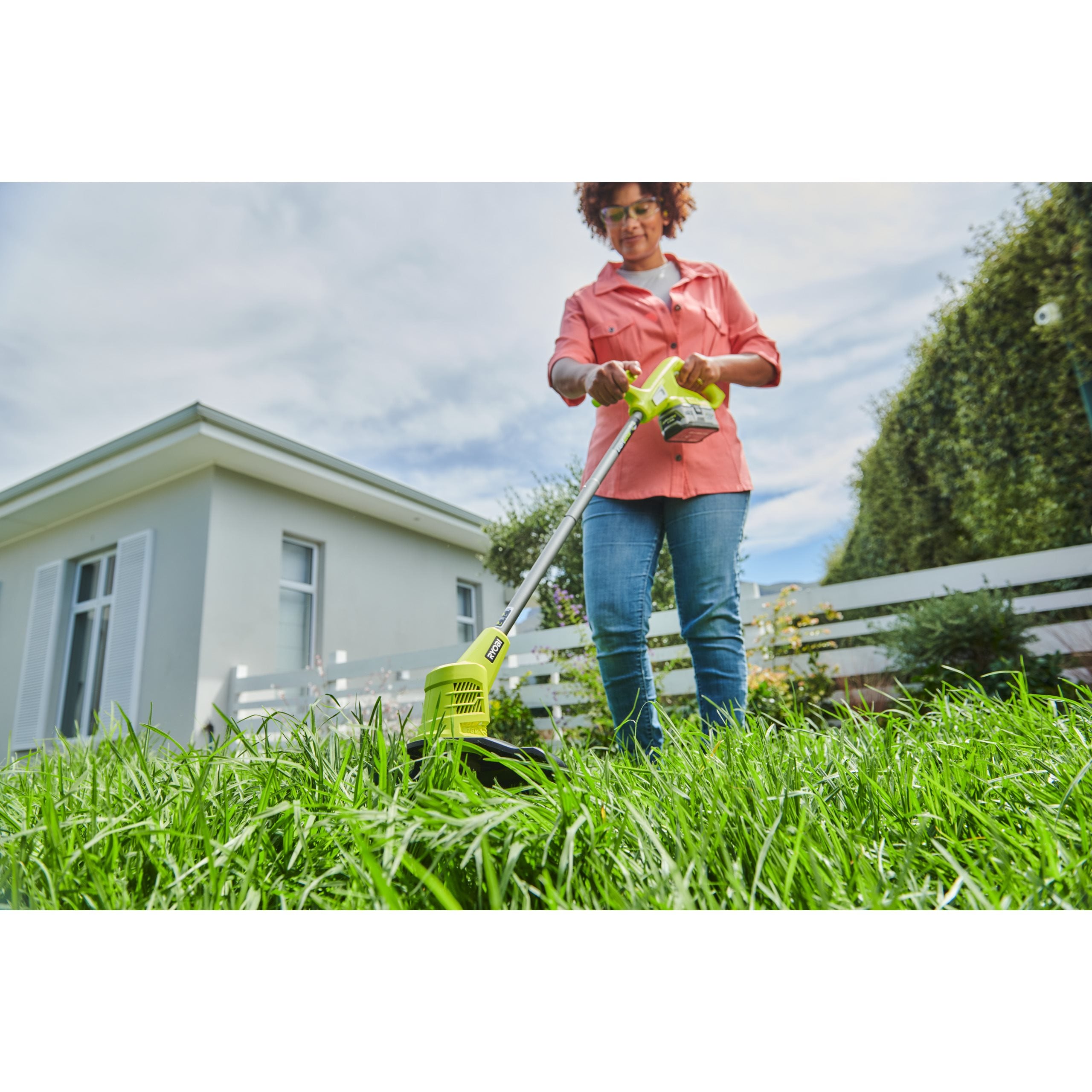 ONE+™ 18V Accu 33 cm Grasmaaier & 25 cm Grastrimmer kit (incl. 1x 4,0 Ah accu & lader)